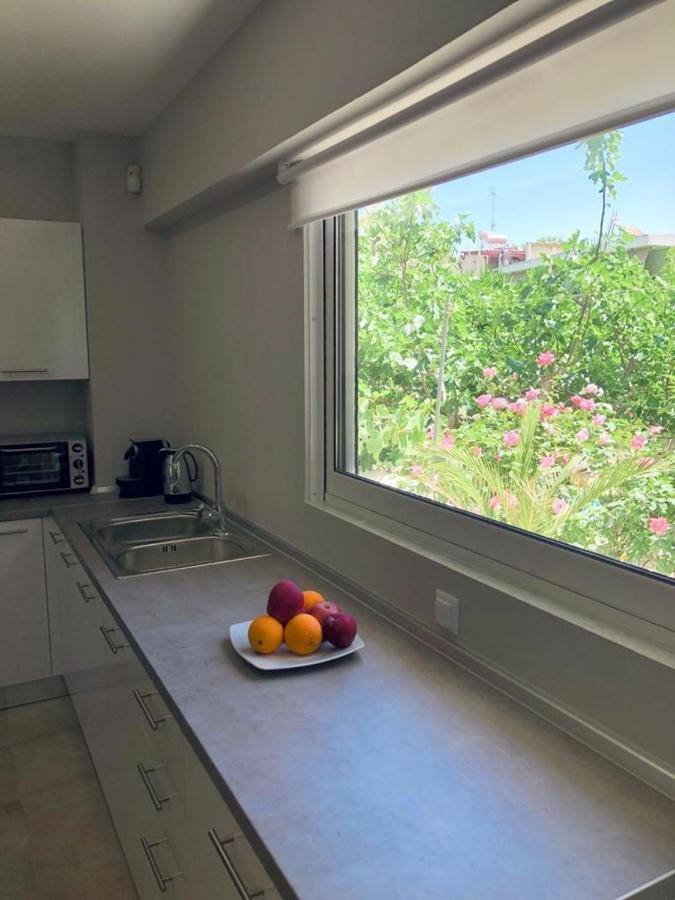 Charming Apartment In Faliro! Atena Exterior foto